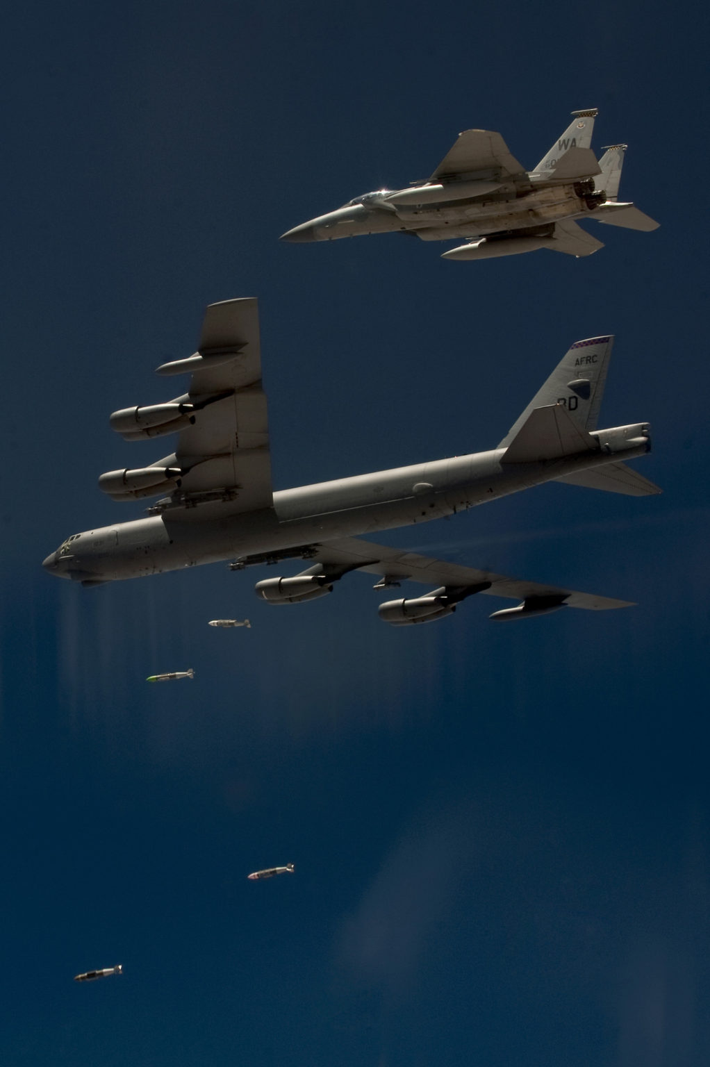 In Show Of Force And Alliance, Nuclear-Capable B-52 Flies Over South ...