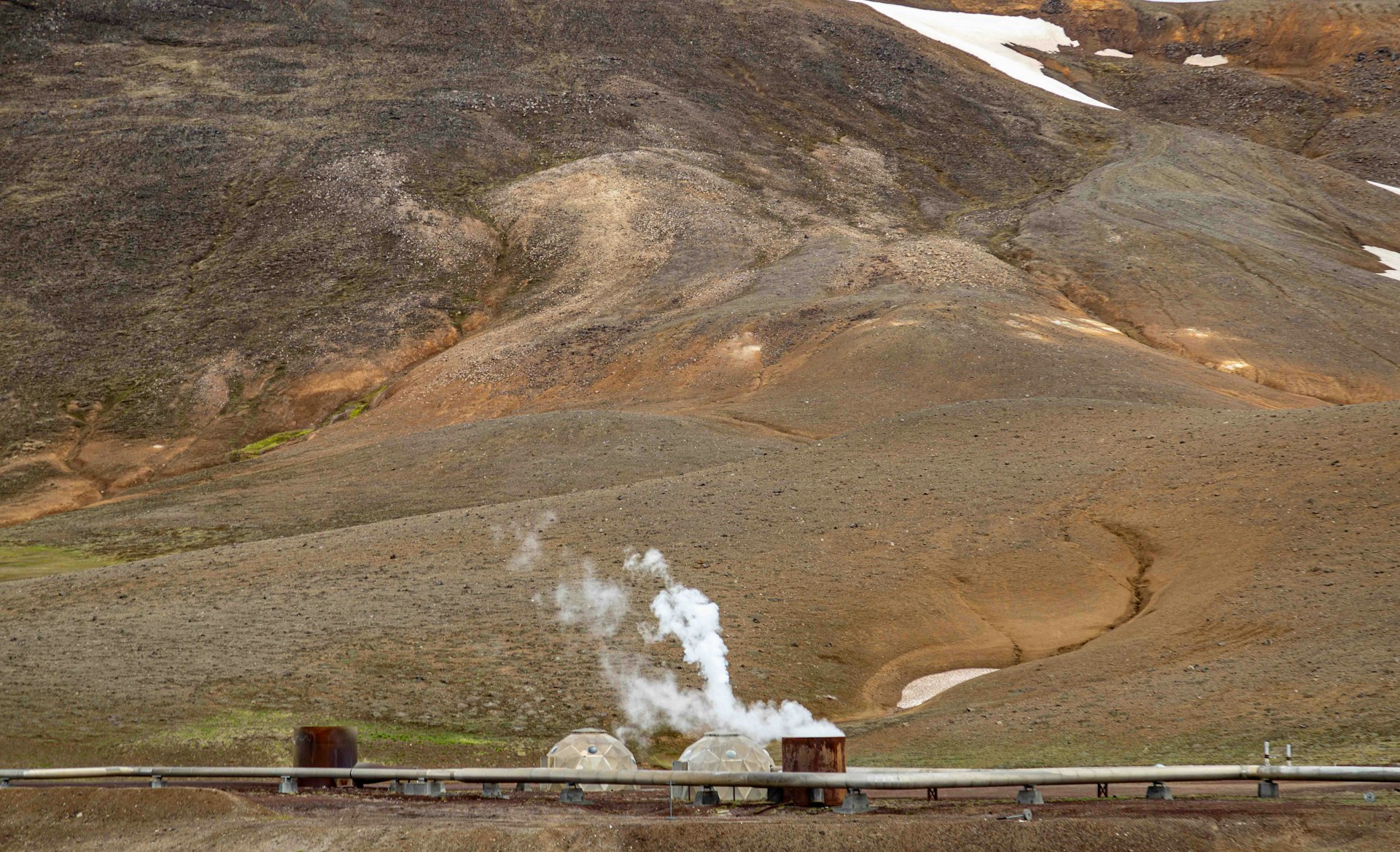 Geothermal plant in Iceland geothermal area