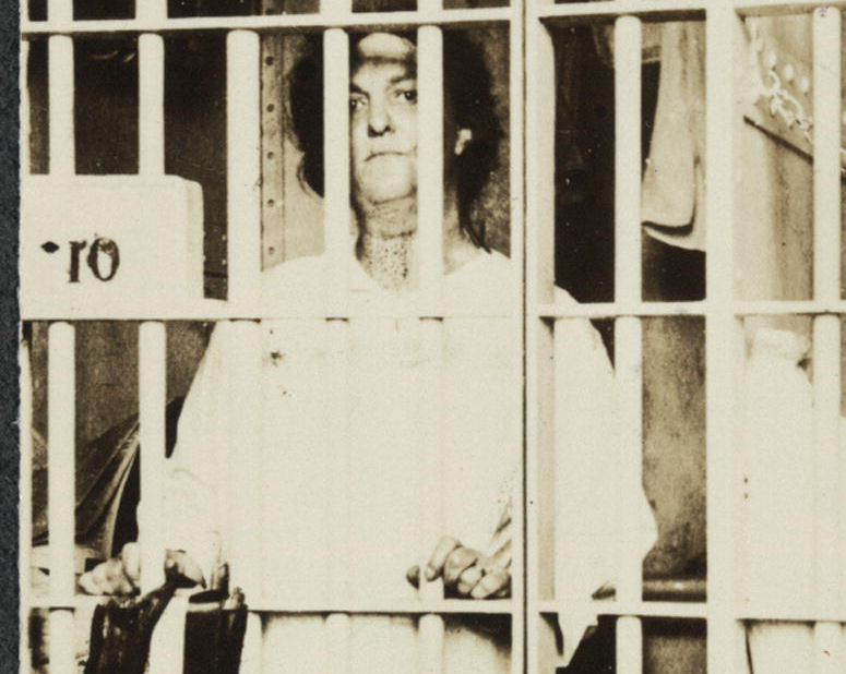 woman behind bars, 1917